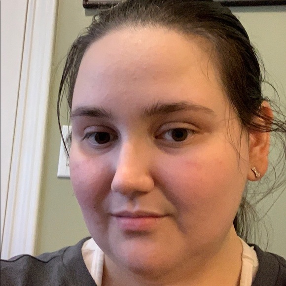 Meet your Posher, Melissa - Picture 1 of 1